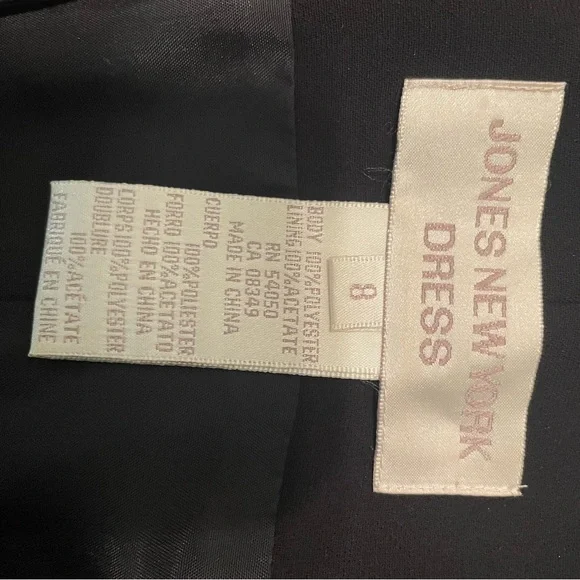 Little black dress. Size 8. Jones New York. - Picture 3 of 3